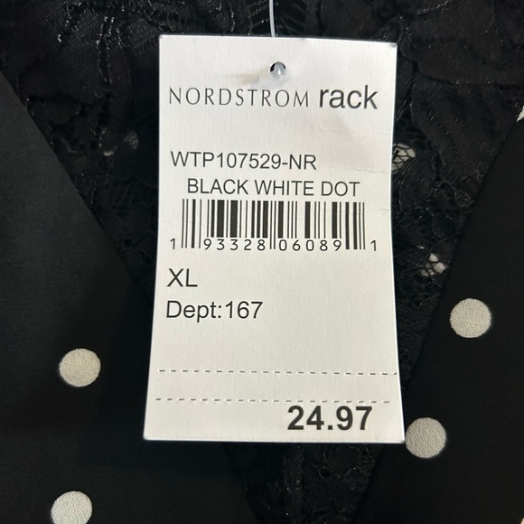 Polka Dot & Lace Tank - Picture 4 of 7